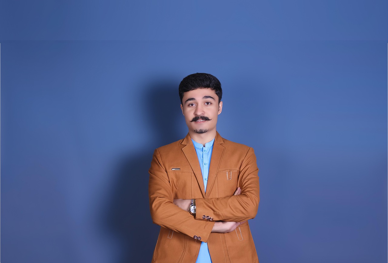 极光实名账号：留言咨询购买平台